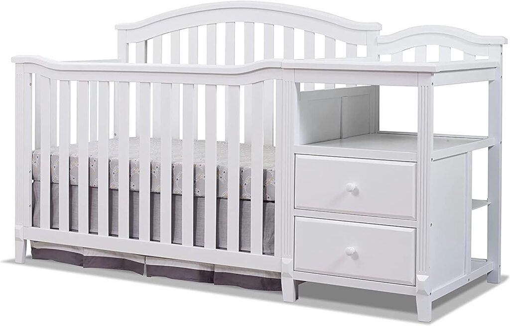 Mini crib with changing table