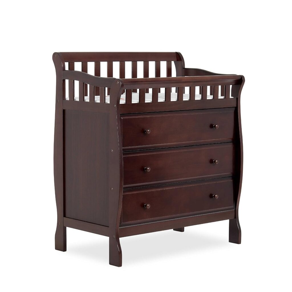 Mini crib with changing table